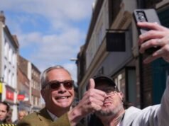 La riforma di Farage nel Regno Unito promette di tagliare le tasse sugli straordinari