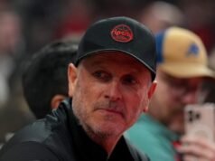 Il proprietario miliardario dei Trail Blazers raddoppia dopo le accuse “a buon mercato”.