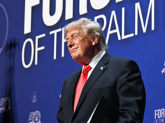 POTUS pubblicizza la politica fiscale e distrugge il discorso dei democratici nei villaggi