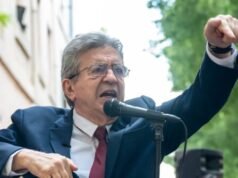 Il candidato presidenziale francese Mélenchon promette di lasciare la NATO