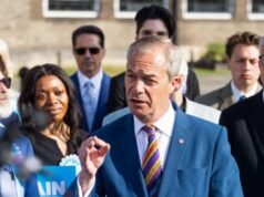 Farage promette un aumento di 300 milioni di sterline per la task force di polizia contro le bande di adescamento