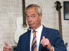 Farage promette di rovinare le elezioni speciali del Labour che decideranno il prossimo Primo Ministro del Regno Unito