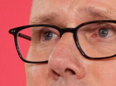 La metà dei britannici sostiene che Starmer dovrebbe dimettersi mentre i colpi di stato si intensificano