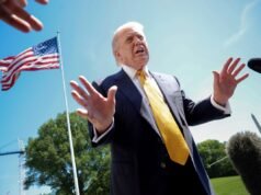 I democratici approfittano delle osservazioni di Trump sulle finanze americane e sulla guerra con l’Iran