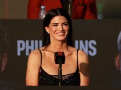 Gina Carano si spoglia per sfoggiare la perdita di peso di 100 libbre prima della lotta di Netflix contro Ronda Rousey