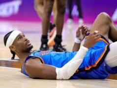 Un fan degli Spurs prende in giro in modo esilarante Shai Gilgeous-Alexander per il flop eccessivo