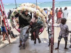 Mogadiscio si riunisce per l’Eid con preghiere, pasti in famiglia e gite