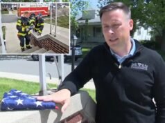 Una coppia di vigili del fuoco dell’Indiana restituisce la bandiera americana perduta a casa di uno sconosciuto: “Non fa male aiutare un vicino”