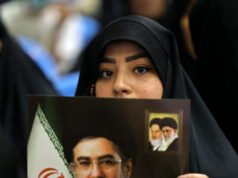 Il leader supremo dell’Iran avverte che gli Stati Uniti non avranno “nessun porto sicuro”