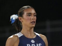 I funzionari prendono una decisione coraggiosa sul podio dopo che l’atleta trans ha dominato le finali della California