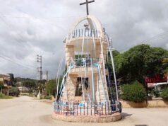 All’interno della città cristiana di confine in Libano che dice di essere sopravvissuta sfidando Hezbollah
