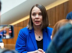 Un funzionario del Maine invalida la misura trans-ballot ma finalizza la formulazione
