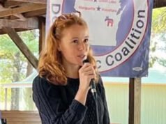 ESCLUSIVO – L’immagine di “outsider politico” del candidato al Congresso del Wisconsin si scontra con il suo ruolo di consulente democratico retribuito per la raccolta fondi