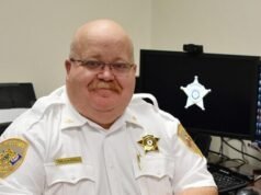 Lo sceriffo della Virginia si rifiuta di applicare il divieto dell’AR-15 e le “restrizioni estese al trasporto pubblico”