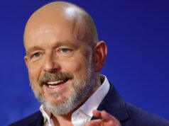 Il speranzoso governatore del GOP CA Steve Hilton dice che non congelerà l’ICE