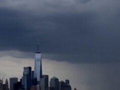 Tempeste e gravi inondazioni trasformano le strade di New York in fiumi