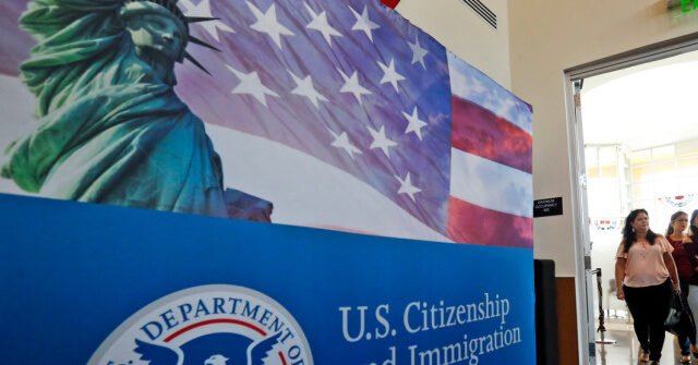 USCIS-640x335.jpeg