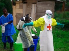 Il ministro della Sanità della RDC avverte che il tasso di letalità dell’Ebola è “molto alto” mentre il bilancio raggiunge 80