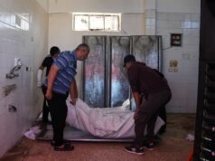 Israele intensifica gli attacchi a Gaza mentre Netanyahu ritarda il cessate il fuoco per le elezioni
