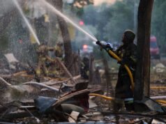 La Russia avverte gli stranieri di lasciare Kiev mentre prepara “scioperi sistematici”