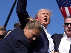 Molti americani pensano che i tentativi di assassinio di Trump siano stati falsi, secondo un sondaggio