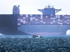L’alleato americano si impegna a sostenere la spinta di Trump per spezzare la presa dell’Iran su Hormuz: “Siamo pronti a contribuire”