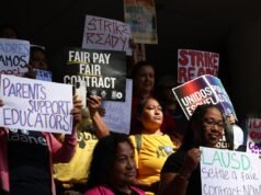 Il sindacato degli insegnanti di Los Angeles tenta, ma non riesce a difendere gli insegnanti accusati di abusi