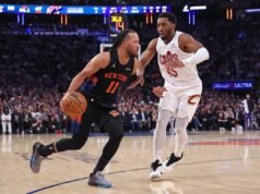 Jalen Brunson si adatta per svolgere un ruolo diverso – e importante – dei Knicks nella vittoria in Gara 2