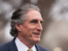 Breitbart News ospiterà un evento politico con il segretario Doug Burgum sullo sfruttamento del potere americano
