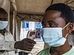 Nessuno (ancora) panico: l’OMS teme che l’ebola possa diffondersi più velocemente di quanto si pensasse