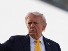 “Disintegrazione”: Trump fa arrabbiare l’Europa con tariffe e ritiro delle truppe