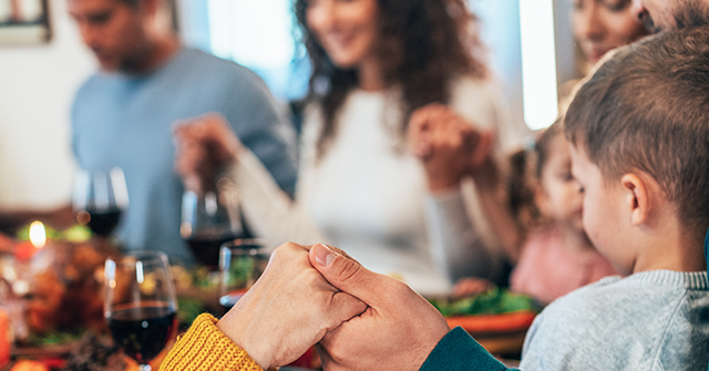 family-meal-prayer-getty-640x335.png