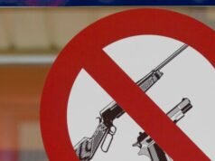 La polizia non applicherà il divieto di armi da fuoco nei quartieri della Florida HOA