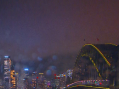 Una meteora illumina il cielo sopra Sydney, vista a Canberra e in tutto il NSW