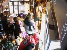 Il filmato della rivolta mostra il caos nel negozio di Alice Springs con cinque arresti