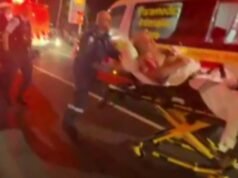 L’uomo è stato accusato di aver accoltellato alcuni commensali durante un tentativo di rapina a mano armata