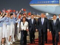Trump ha festeggiato il suo arrivo a Pechino con figure potenti al seguito