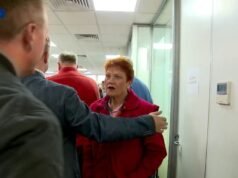 ‘Dai… tesoro’: giornalisti cacciati dall’evento One Nation