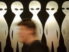 Trump prende in giro file UFO “molto interessanti” nel nuovo dump di documenti