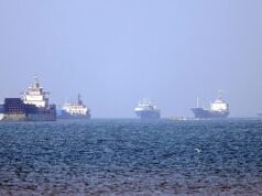 La nave sequestrata al largo delle coste degli Emirati Arabi Uniti vicino allo Stretto di Hormuz potrebbe essere stata un’armeria galleggiante: rapporto