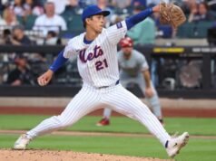 Jonah Tong dei Mets ottiene la prima vittoria della stagione in una partita combattuta