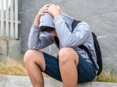Un cittadino canadese riceve una condanna a 33 anni di reclusione per un programma di sestorsione rivolto a 145 bambini americani