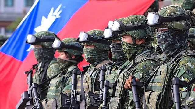 taiwan-soldiers-flag.jpg