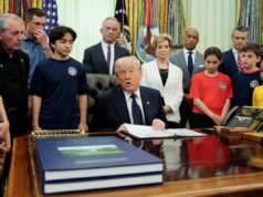 Trump firma il proclama per riavviare il Presidential Fitness Test nelle scuole americane