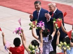 Trump impressionato dal grande saluto in Cina, dice a Xi che i bambini hanno rubato la scena