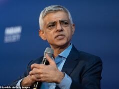 La polizia metropolitana “si prepara a riaprire 4.000 casi di bande di adescamento” – dopo che il sindaco di Londra Sadiq Khan è stato accusato di minimizzare il problema nella capitale
