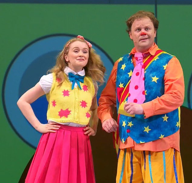 109009671-15863835-As_his_CBeebies_alterego_Mr_Tumble_he_entertains_millions_of_chi-m-7_1780321174185.jpg