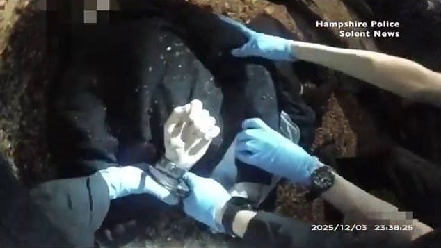 109023299-15867535-Police_body_cam_footage_shows_innocent_victim_Henry_Nowak_18_bei-a-19_1780405927084.jpg