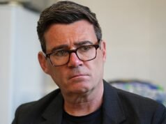 Andy Burnham rifiuta di escludere il ripristino dell’aliquota fiscale di 50 centesimi poiché chiede un sistema “più giusto” e insiste di essere un “giocatore di squadra” nonostante il tentativo di estromettere Keir Starmer