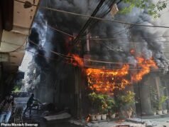 Cittadini stranieri tra almeno 21 morti nell’inferno di un hotel indiano